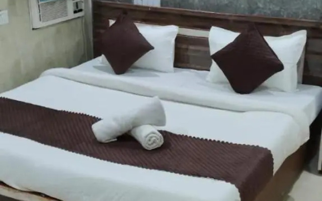 OYO 9134 Hotel Mahaveer International