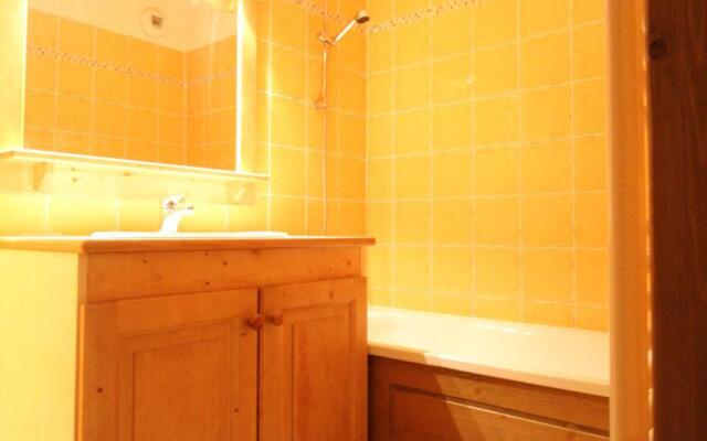 Appartement Lanslevillard, 3 pièces, 6 personnes - FR-1-508-53