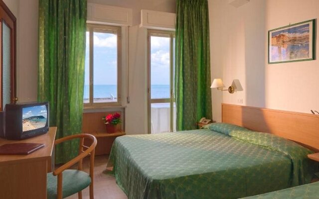 Hotel Baby Gigli Meuble'