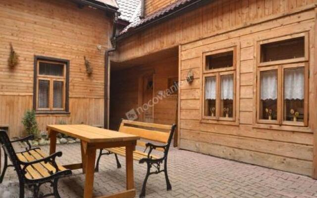 Siedlisko - 500 m od Kotelnicy Białczańskiej