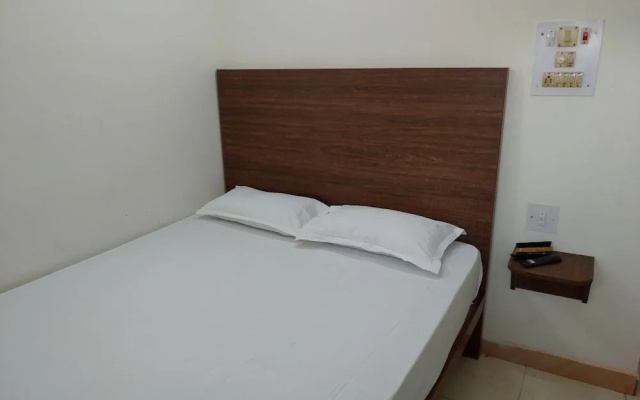 Hotel Green Palace and Ujala Restaurant