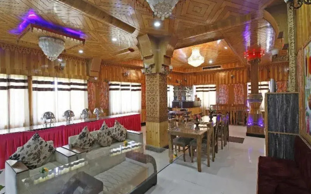 Oyo 5369 Hotel Shimla Hills International