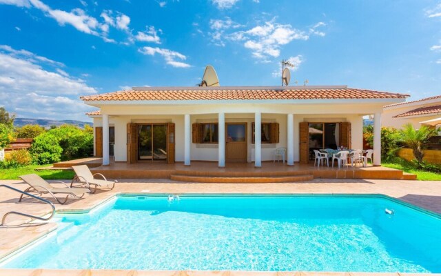 Achilles Beach Villa Large Private Pool Walk to Beach Sea Views A C Wifi Car Not Required - 2050