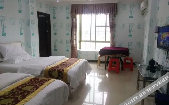 Xianghe Business Hotel