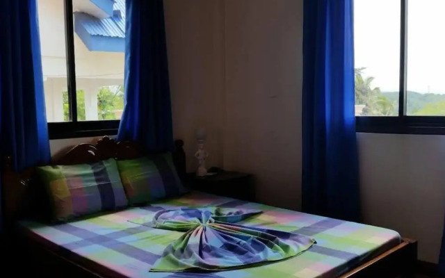 Whitehouse Travel inn Sm Tabinay