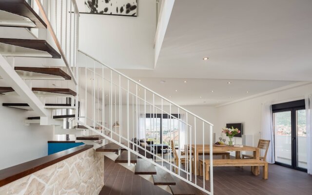 Villa Salt - 10 people, heated pool, Trogir, near beach & Split airport