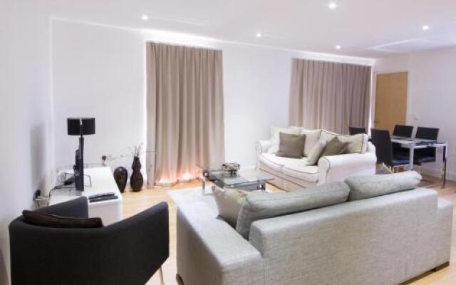 Surbiton Hills Apartment