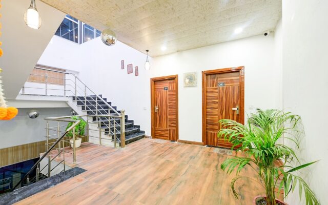 Hotel Shiva Lake Mussorrie