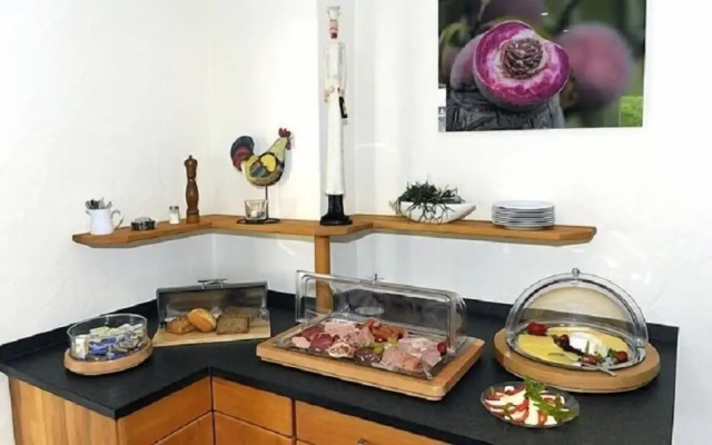 Wein- und Gästehaus M. Bai