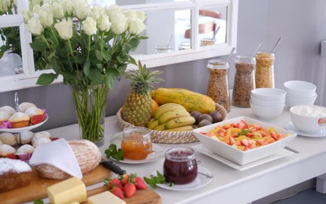 White Lodge Constantia Guest House