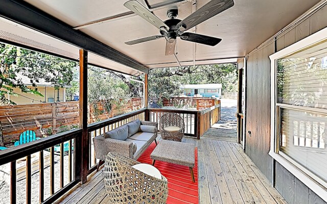 1184 Austin - 3 Br Home