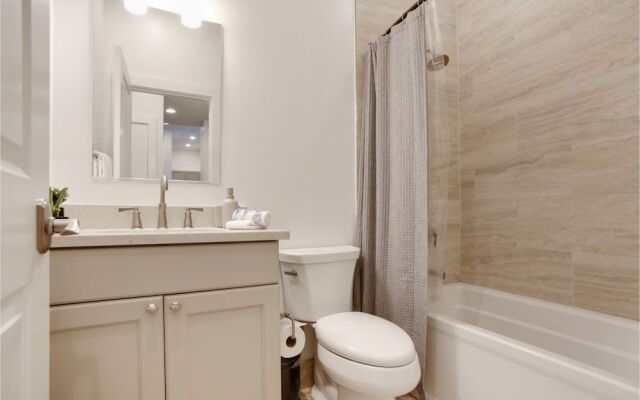 Roami at Bourbon Place