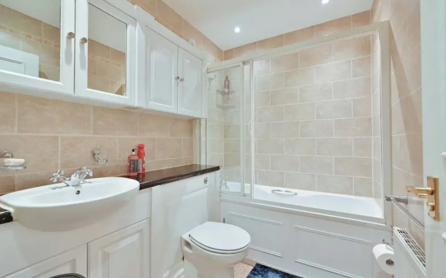 Apartment - Sleeps3 - Close to Warner Bros Studios