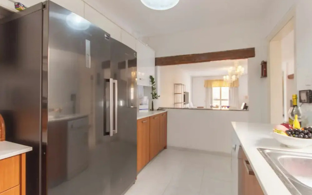 Villa Swieqi with shared rooms 6