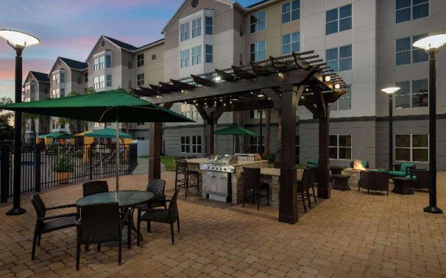 Homewood Suites By Hilton Orlando-Nearest to Univ Studios