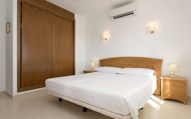 Beautiful Holiday Villa With Private Swimming Pool in Quiet Benitachell