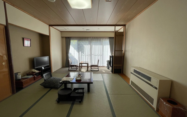 Takayu Onsen Kagetsu Highland Hotel