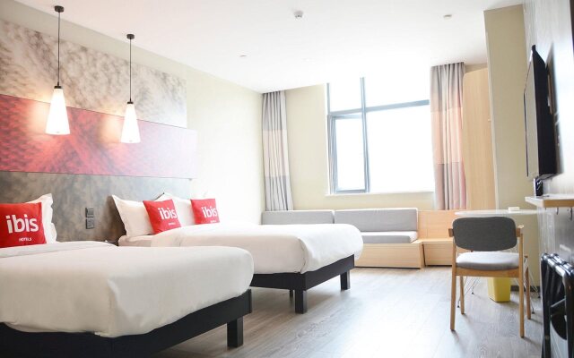 ibis Nanjing Tianyin Avenue