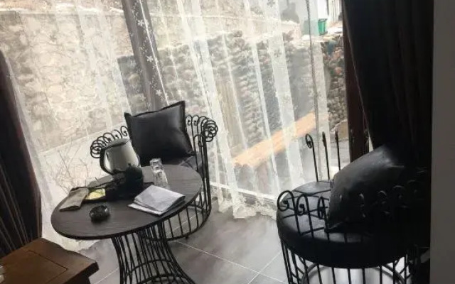 Yitang Yizhai Hot Spring Hotel