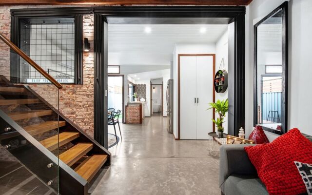 UNIQUE - New York Loft Style Townhouse