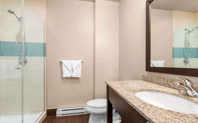 Best Western Plus Hotel Montreal