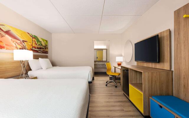 Days Inn - Rivergate