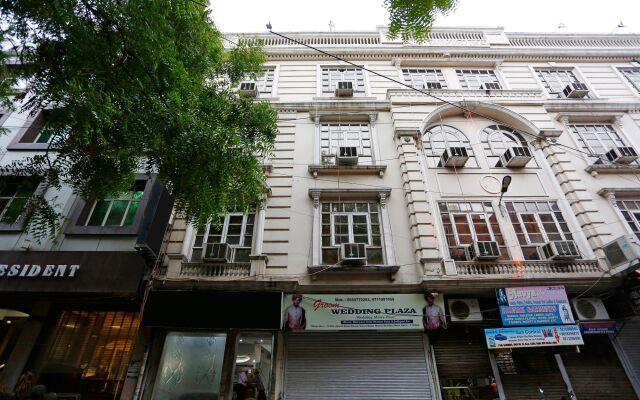 OYO Rooms 760 Karol Bagh Metro Station