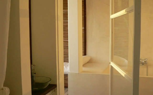 Bliss Hotel