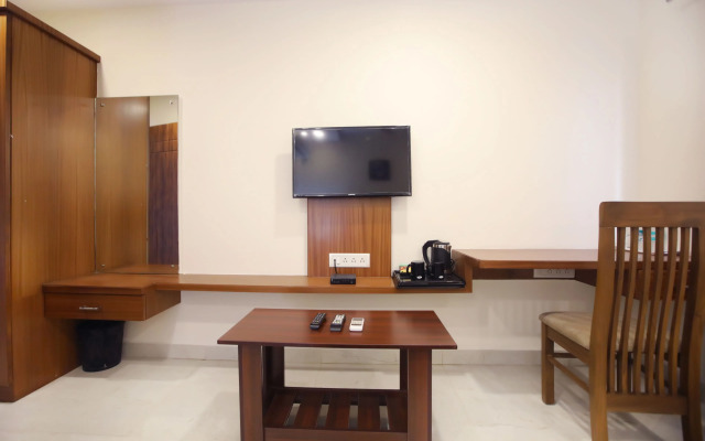 OYO 77066 Anjani Fortune Suites