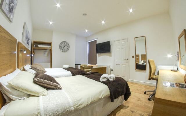 Tunnard House