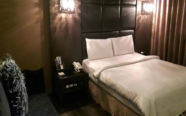 The River Fashion Hotel