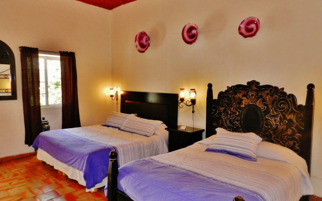 Hotel Rosa Morada