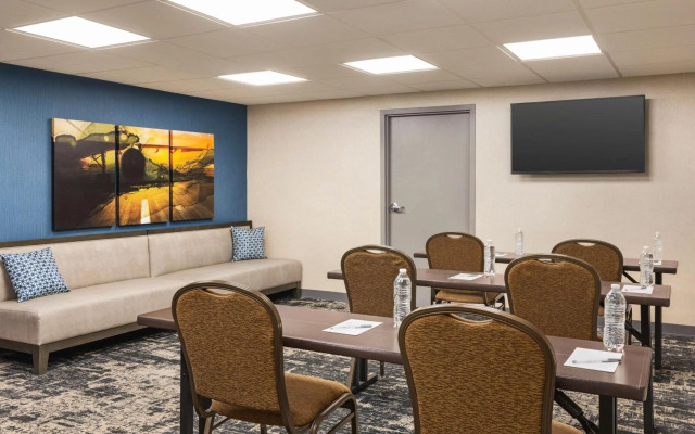 Hampton Inn Chicago-O'Hare International Airport