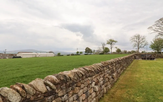 Ingleborough Barn