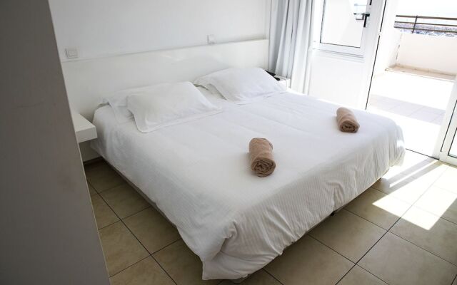 Sun Hall Beach Hotel Apartments