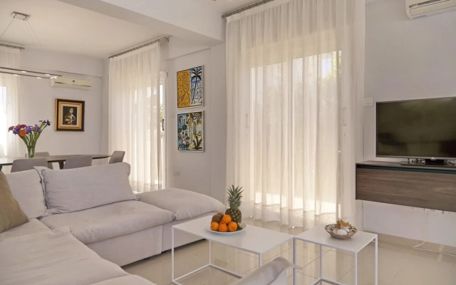 Velomar Elite Luxury Home