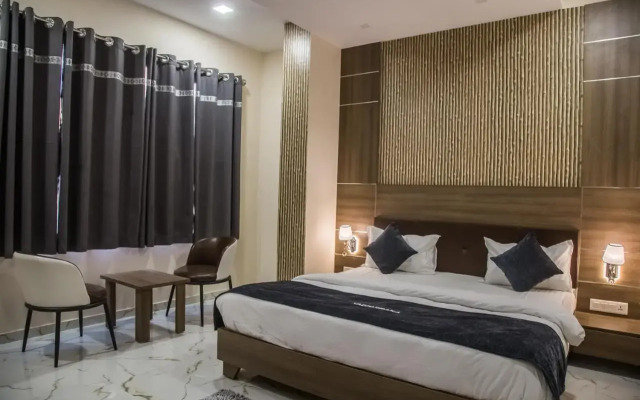 Vadpadraka Hotel And Resort