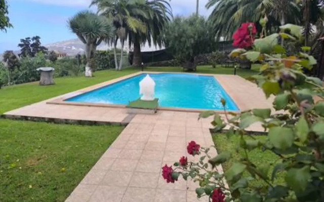 Espectacular Villa con Piscina y Vistas al Valle