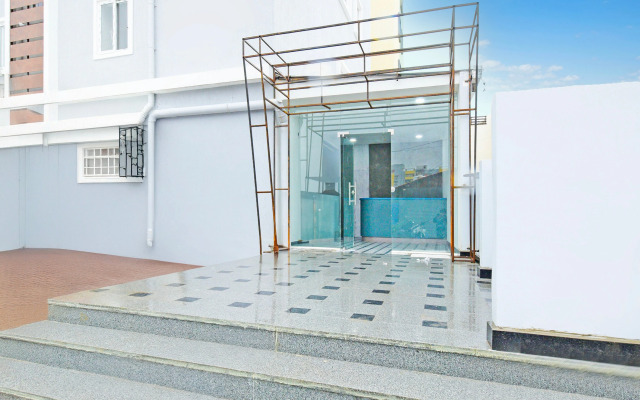 Super Townhouse Oak Kompally