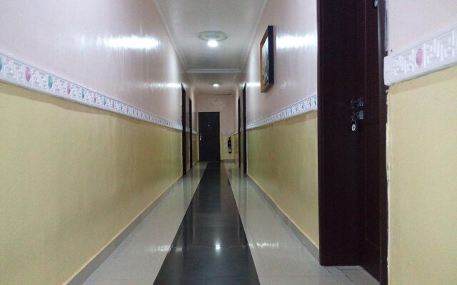 Multifield Hotel & Suites