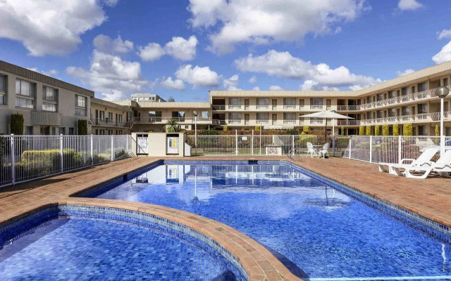 Central Motel & Apartments, Best Western Signature Collection