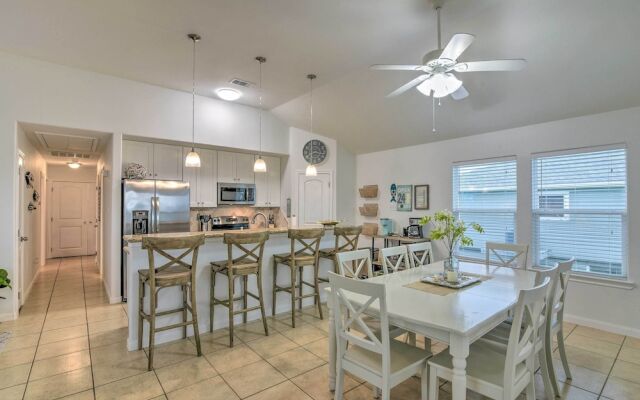 Sea Isle Retreat: Restaurant, Bar & Marina On-site