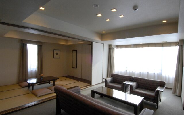 Karuizawa Club Hotel Karuizawa 1130 / Hewitt Resort