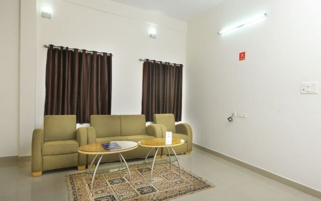 OYO 10543 Maks Stay