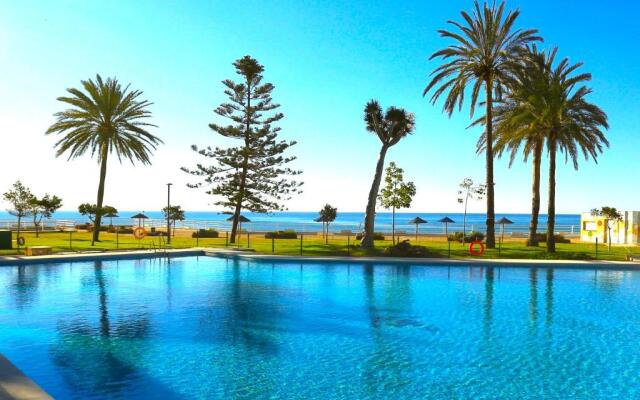 Magical Sea View Studios