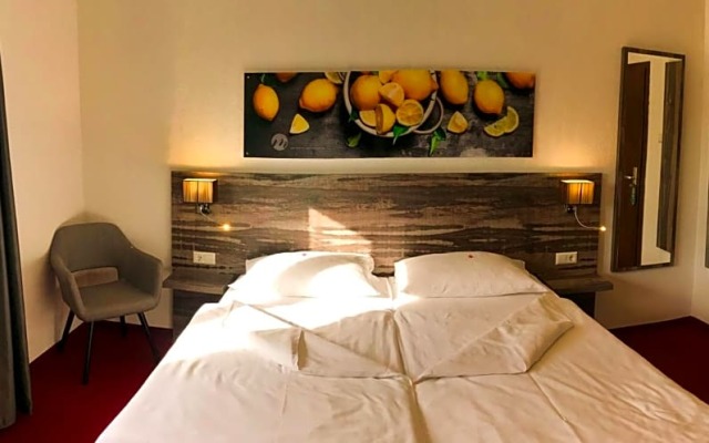 Stadthotel Miya