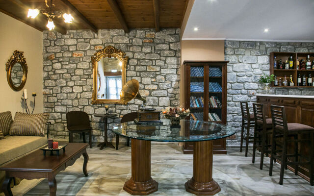 En Plo Luxury Suites