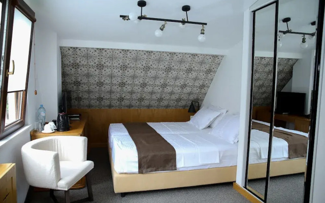 KS Hotel