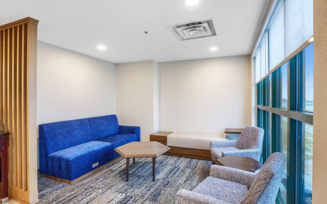 Holiday Inn Express Gulfport Beach by IHG