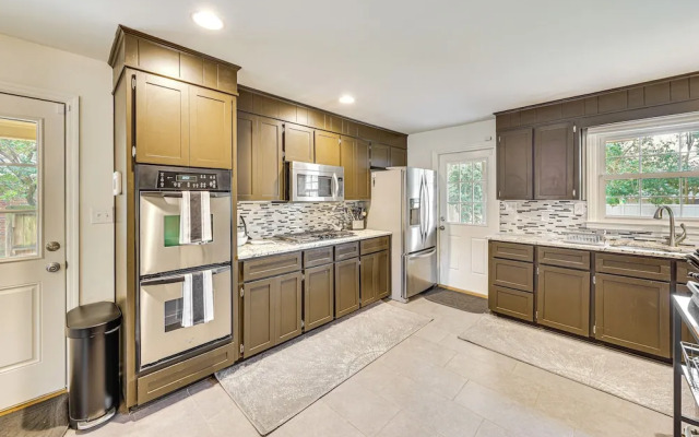 Walk to Powderhouse Polo Fields: Aiken Getaway